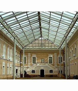 Атриум Комендантского дома Петропавловской крепости