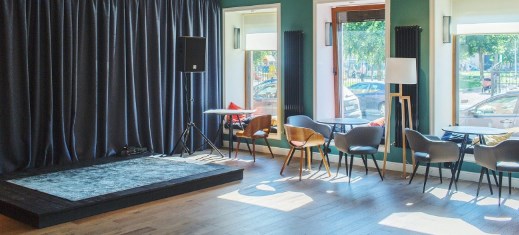 Арт-кафе «Кофе и книги»