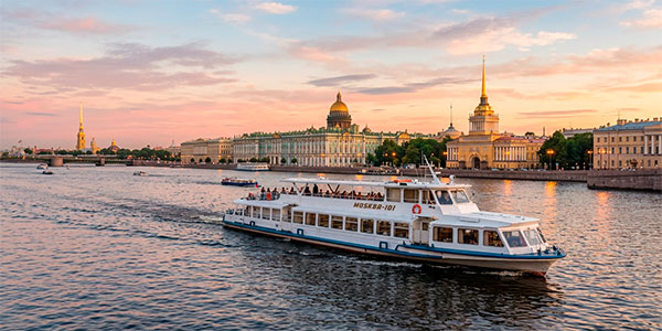 Теплоход Москва-101