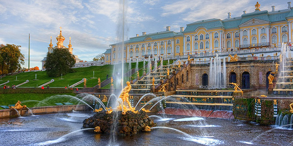 Петергофский дворец