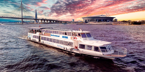 Теплоход ASTRA MARINE «Петергофский экспресс»
