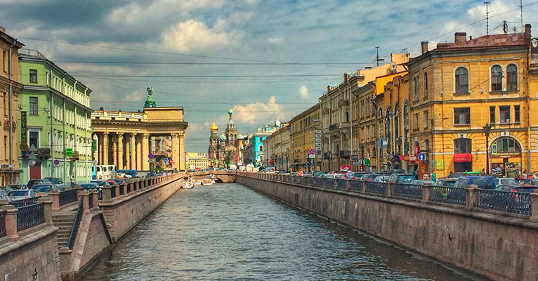 Возвращение в Старый Петербург